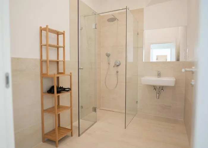 Apartman Small Penthouse With Terrace By Schonbrunn *