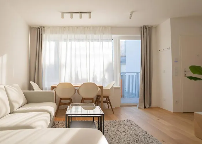 Small Penthouse With Terrace By Schonbrunn Apartman