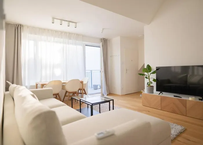 Apartman Small Penthouse With Terrace By Schonbrunn